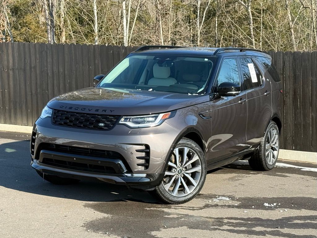 2025 Land Rover Discovery P360 Dynamic SE AWD