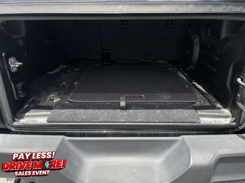 Used 2021 Jeep Wrangler SUV
