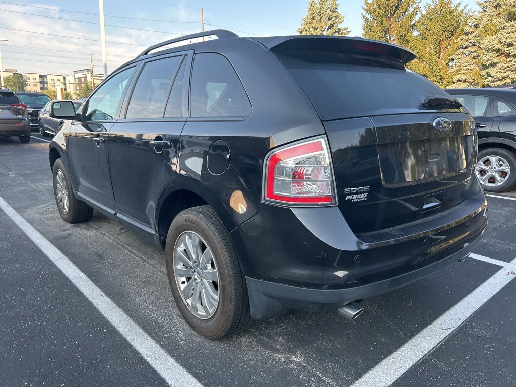 Thumbnail: 2010 Ford Edge - 2