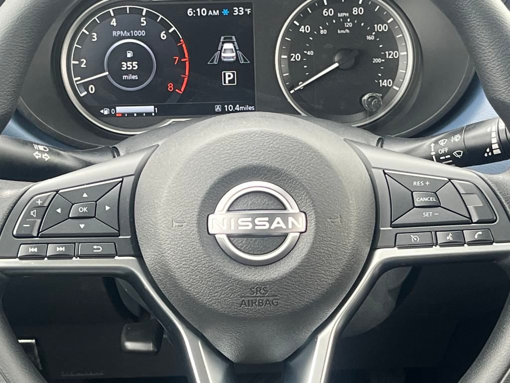 2025 Nissan Versa 1.6 SV photo