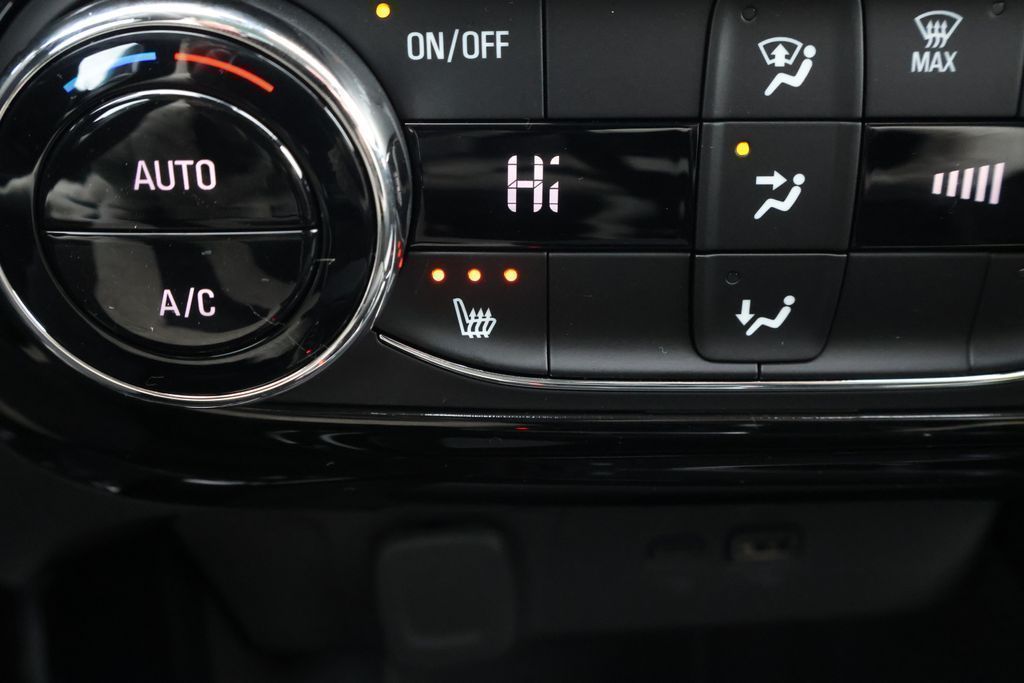 Thumbnail: 2026 Chevrolet Trax - 28