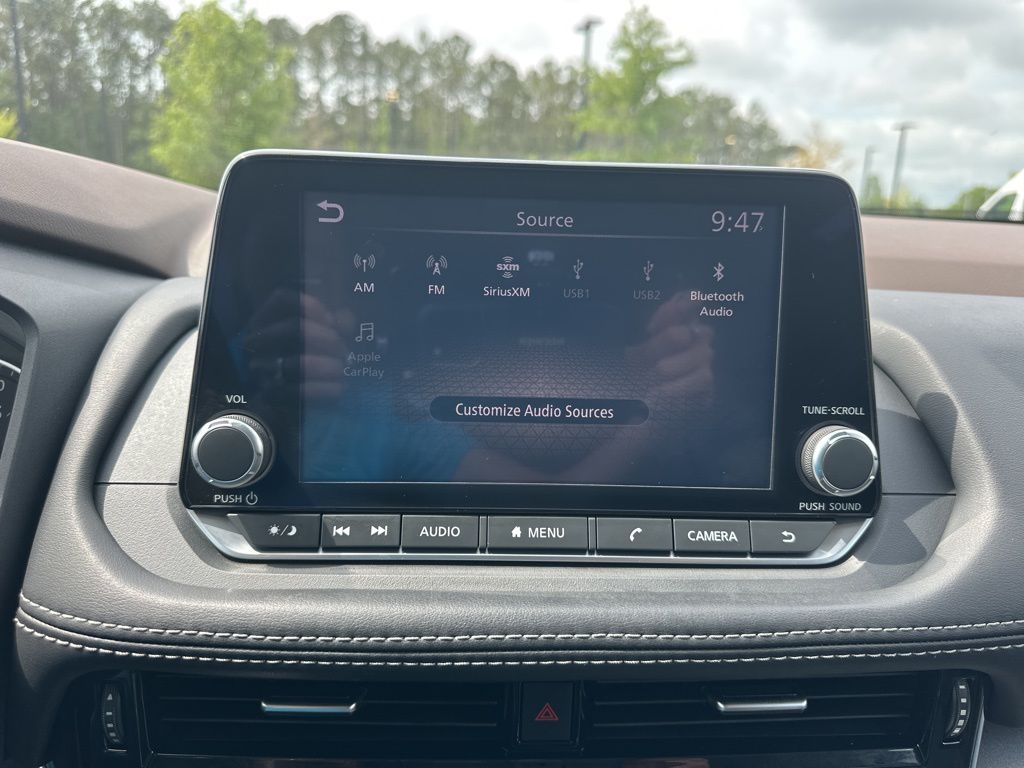 2021 Brilliant Silver Metallic Nissan Rogue SV AWD SUV