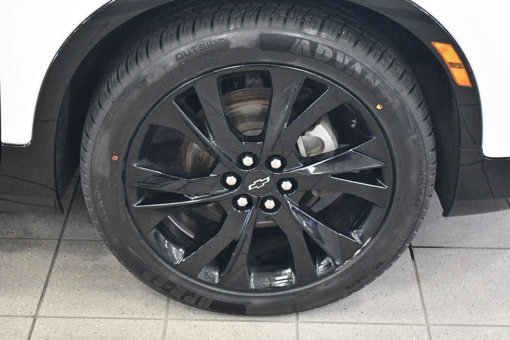 Thumbnail: 2019 Chevrolet Blazer - 12