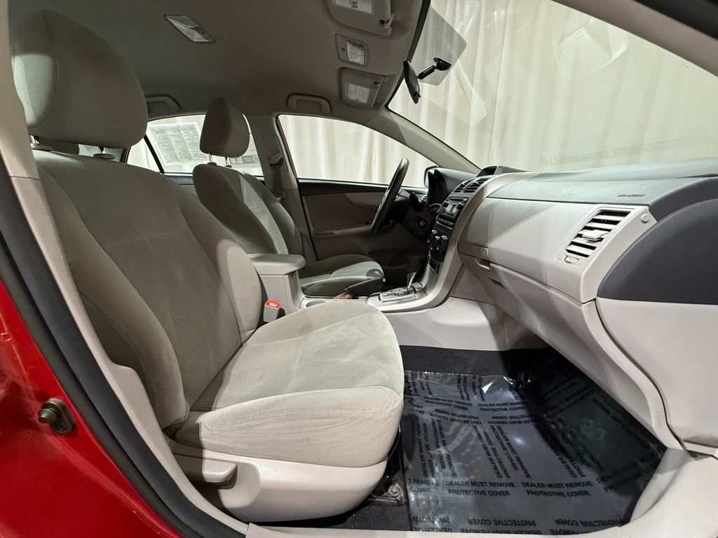 Thumbnail: 2012 Toyota Corolla - 19