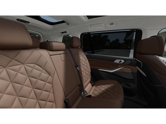 Thumbnail: 2026 BMW X7 - 12