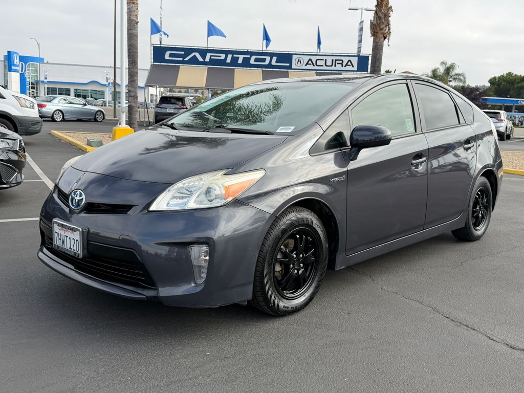 Thumbnail: 2015 Toyota Prius - 3
