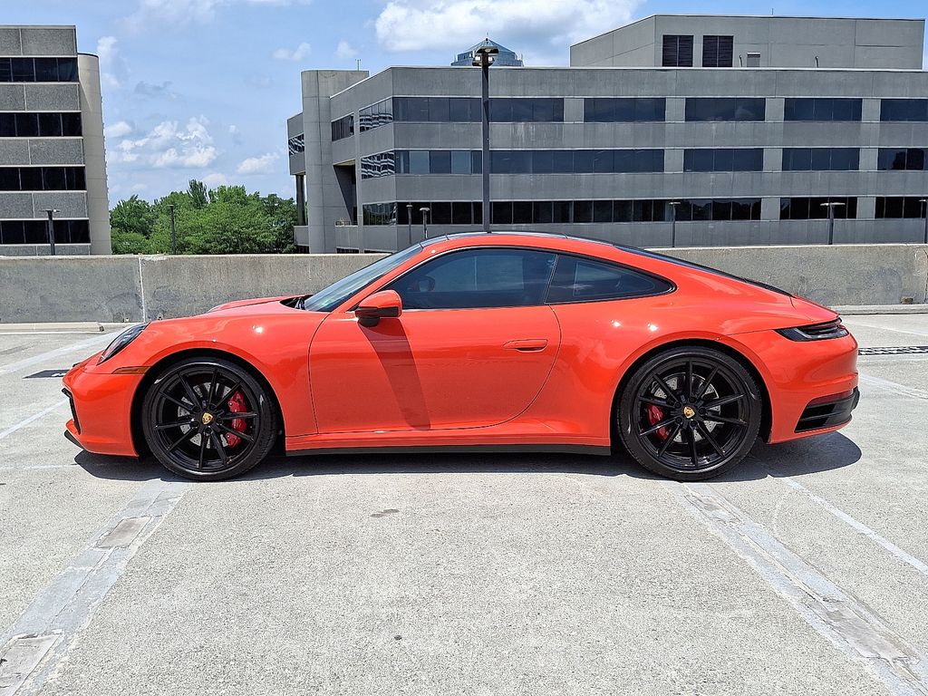 Thumbnail: 2020 Porsche 911 - 2