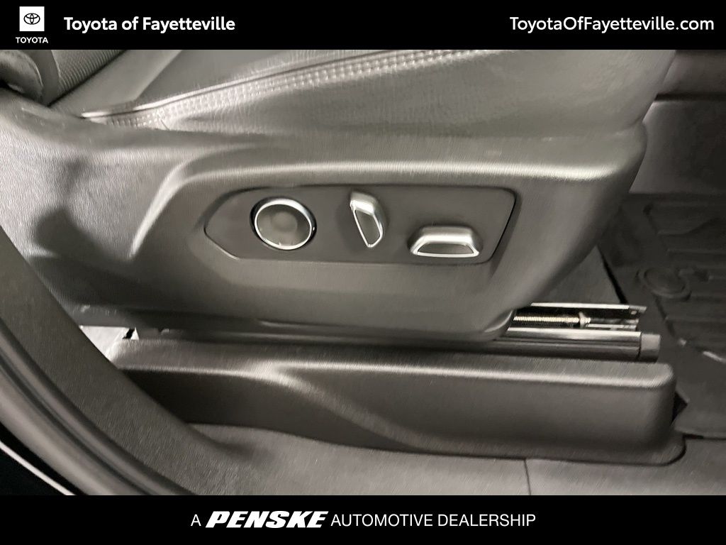 Thumbnail: 2021 GMC Yukon - 8