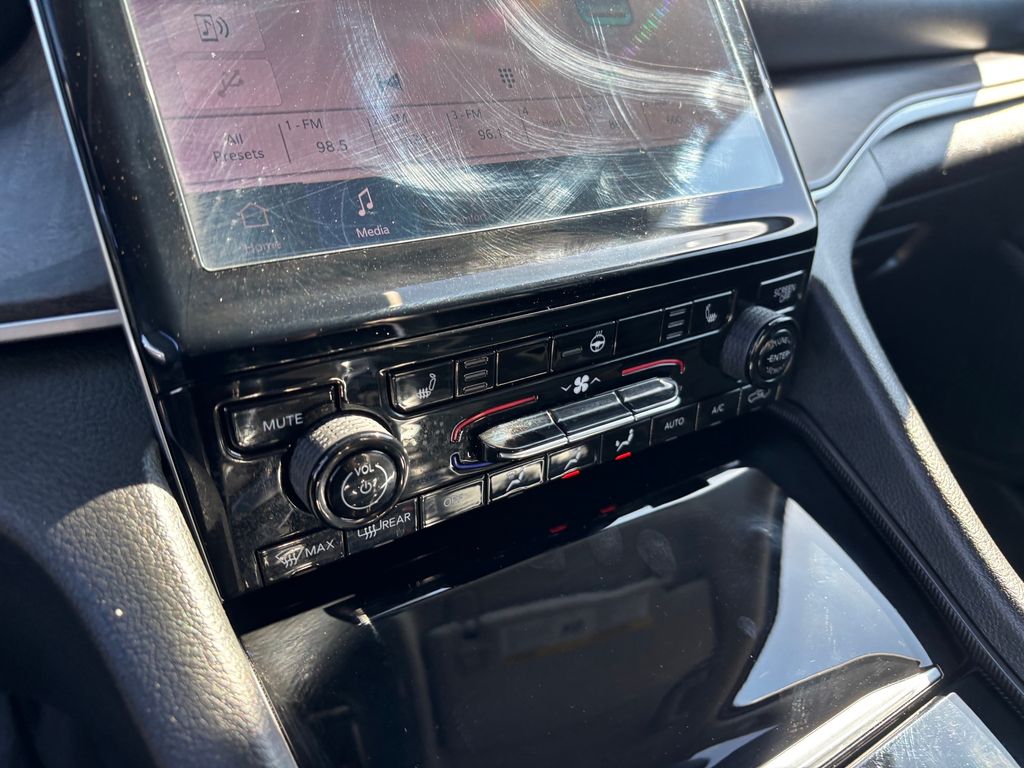 Used Car 2024 Jeep Grand Cherokee  Limited For Sale Under $40,000 In Austin, Texas