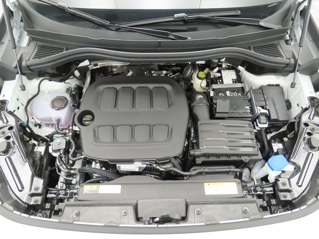 Thumbnail: 2025 Volkswagen Tiguan - 30