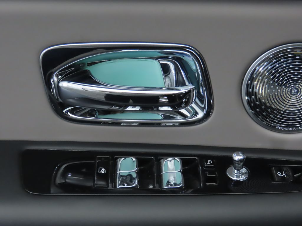 2020 Rolls-Royce Cullinan  24
