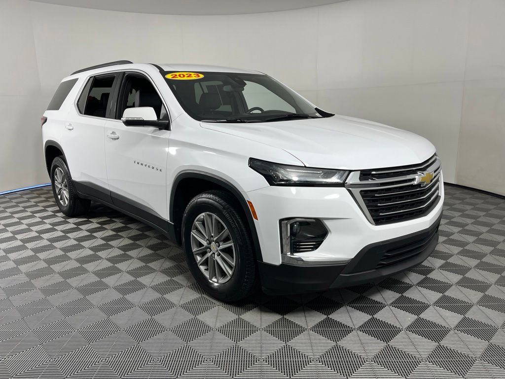 Thumbnail: 2023 Chevrolet Traverse - 6