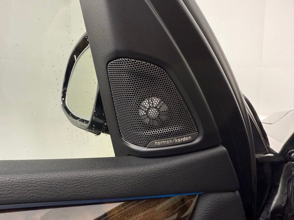 Thumbnail: 2015 BMW X5 - 24