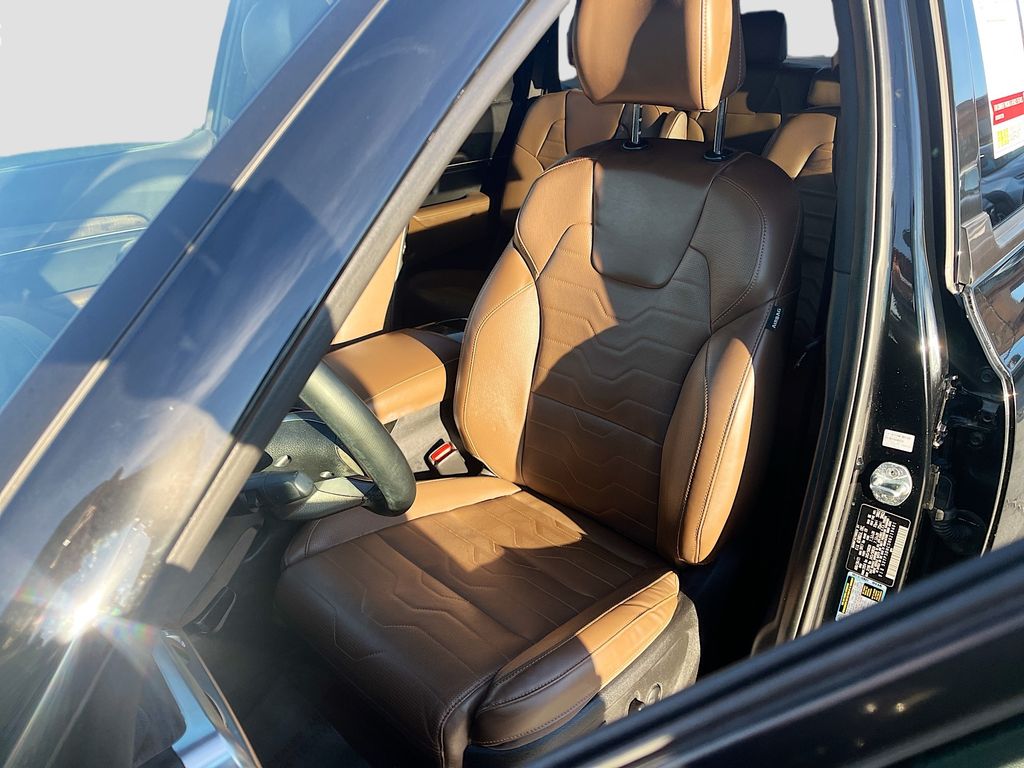 Used 2022 Ebony Black Kia SX image 20