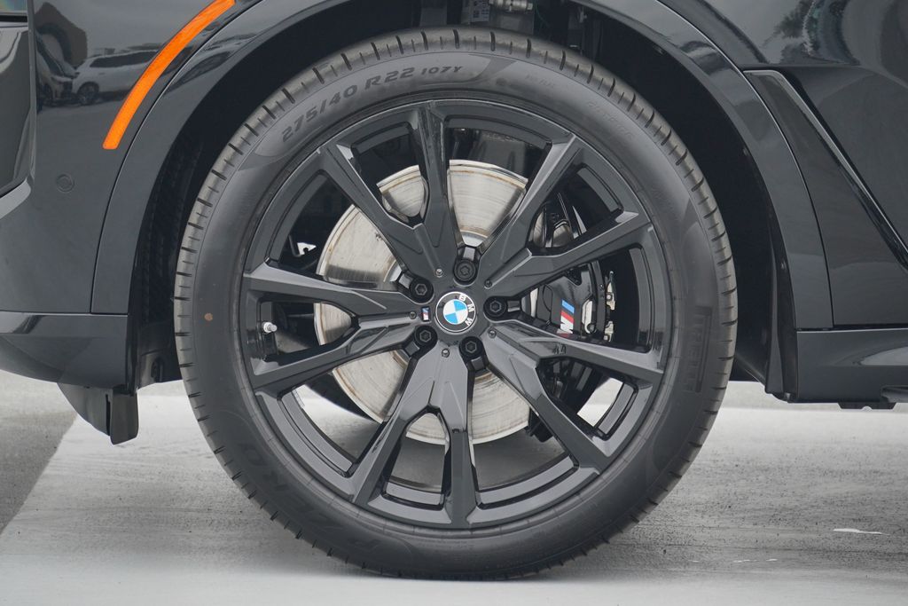 2025 BMW X7 xDrive40i 5