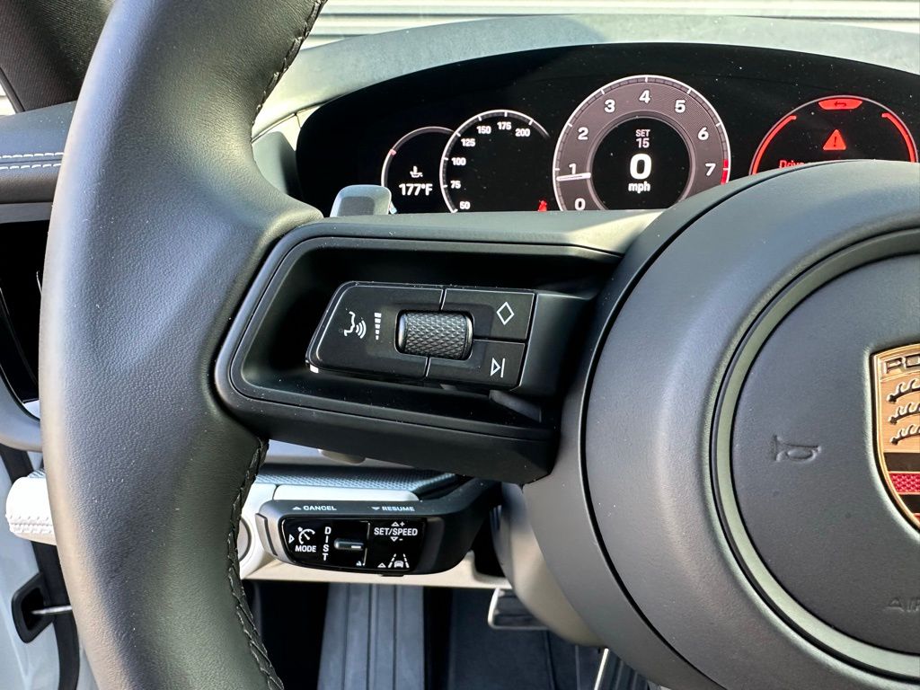2024 Porsche Panamera  21