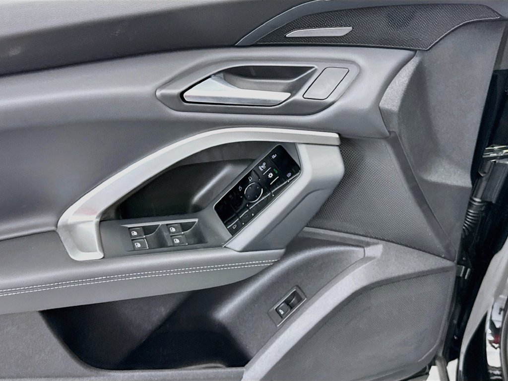 Thumbnail: 2026 Audi Q5 - 22