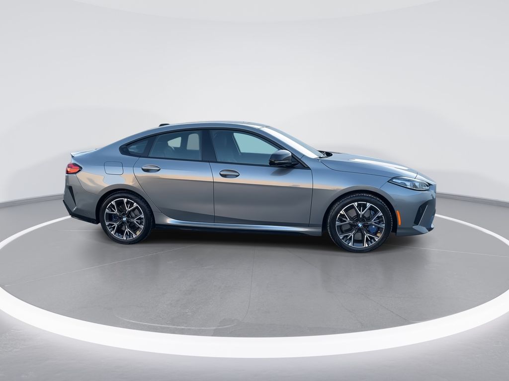 Thumbnail: 2025 BMW 2 Series - 9