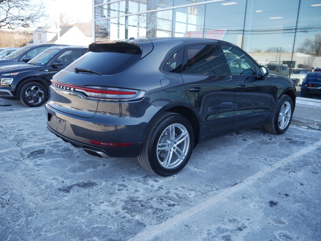 Thumbnail: 2020 Porsche Macan - 7