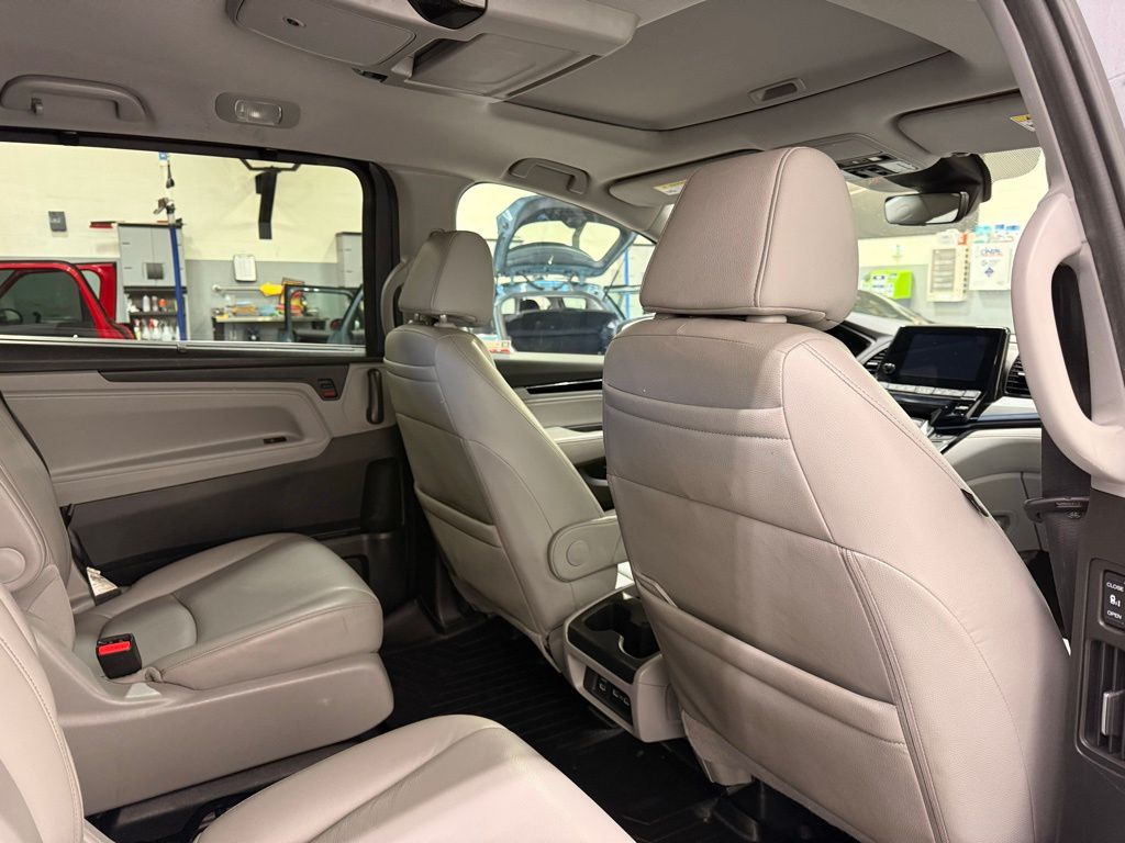 Thumbnail: 2023 Honda Odyssey - 24