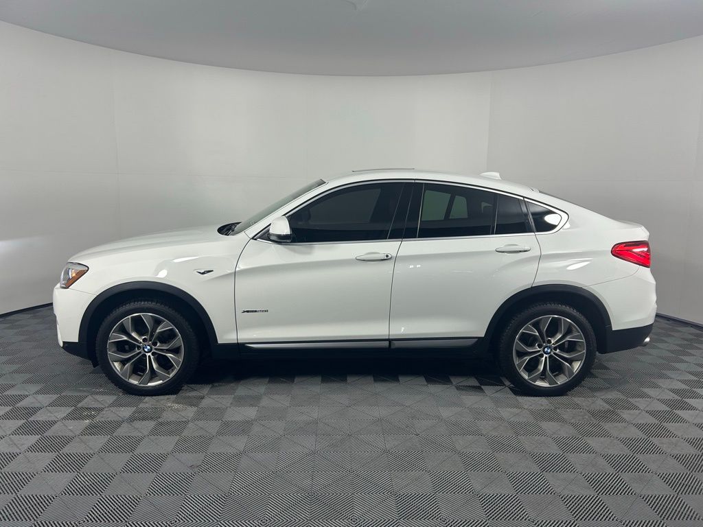 Thumbnail: 2018 BMW X4 - 8