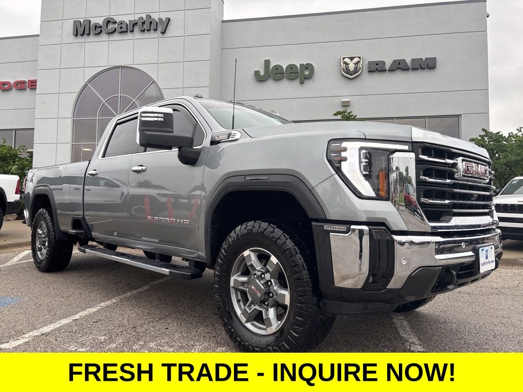 2025 GMC Sierra 4WD Crew Cab Standard Box SLT's photo