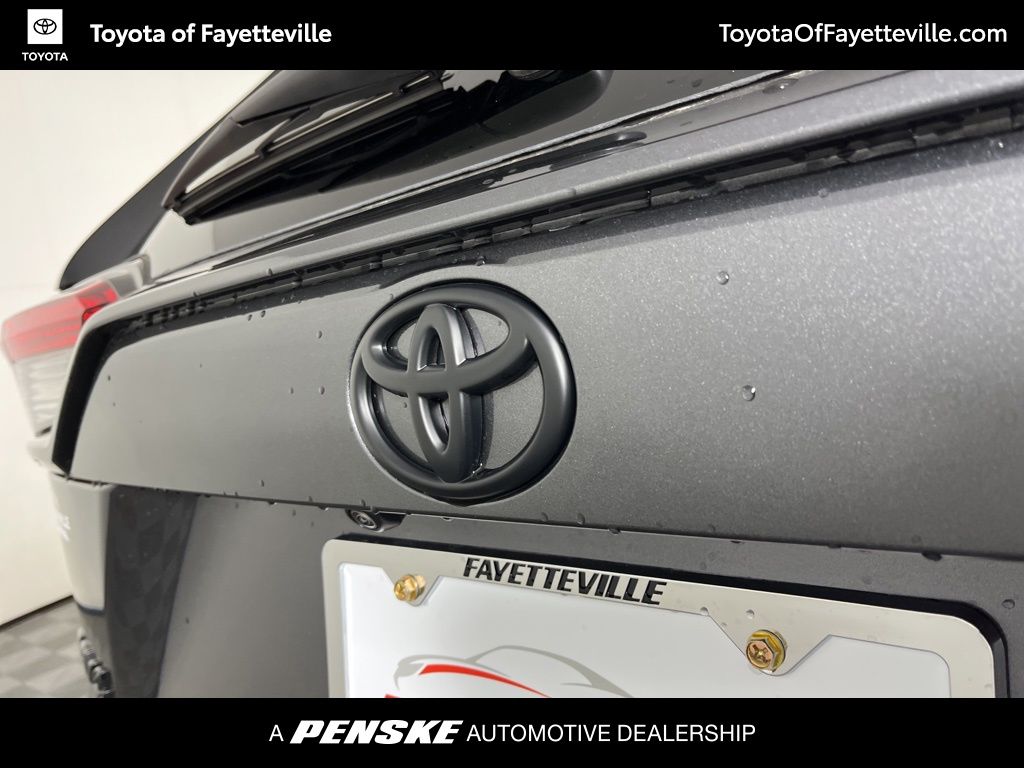 Thumbnail: 2025 Toyota RAV4 - 18