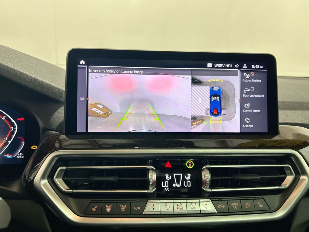 Thumbnail: 2025 BMW X4 - 17