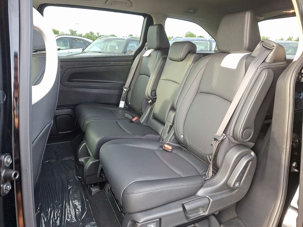 Thumbnail: 2026 Honda Odyssey - 5