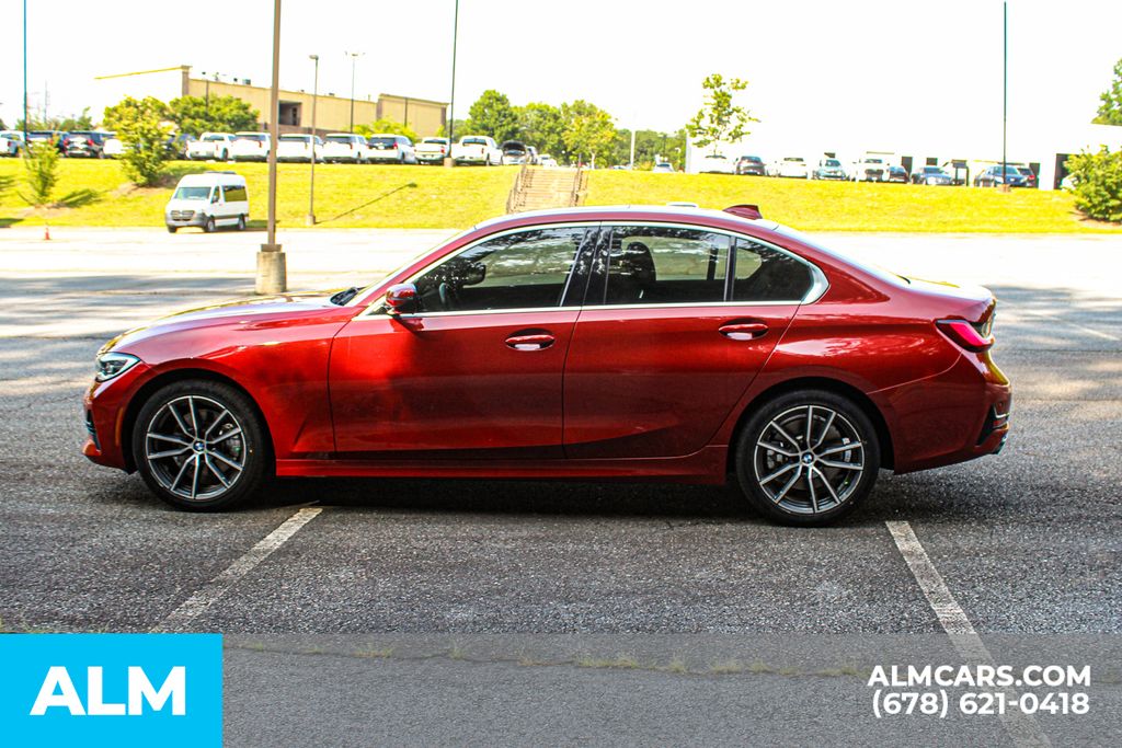 Used 2022 Red BMW 330i xDrive image 5