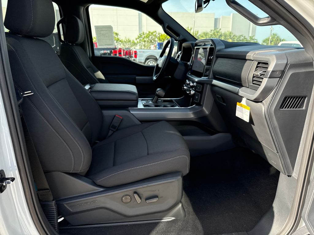 New 2026 White Ford XLT image 23