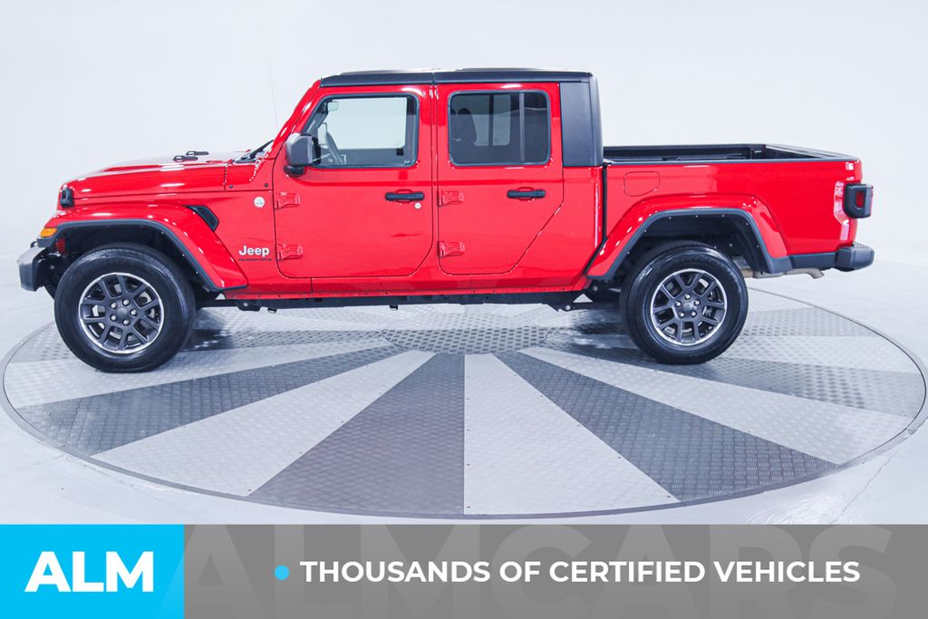 2023 Jeep Gladiator Overland photo 4