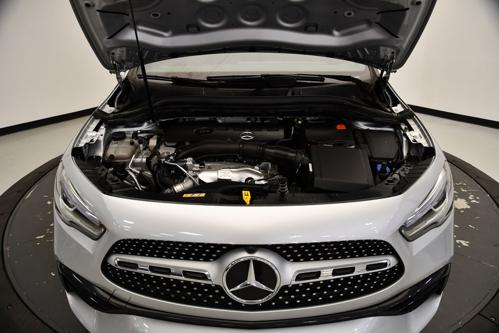 2022 Mercedes-Benz GLA 250 4MATIC 12