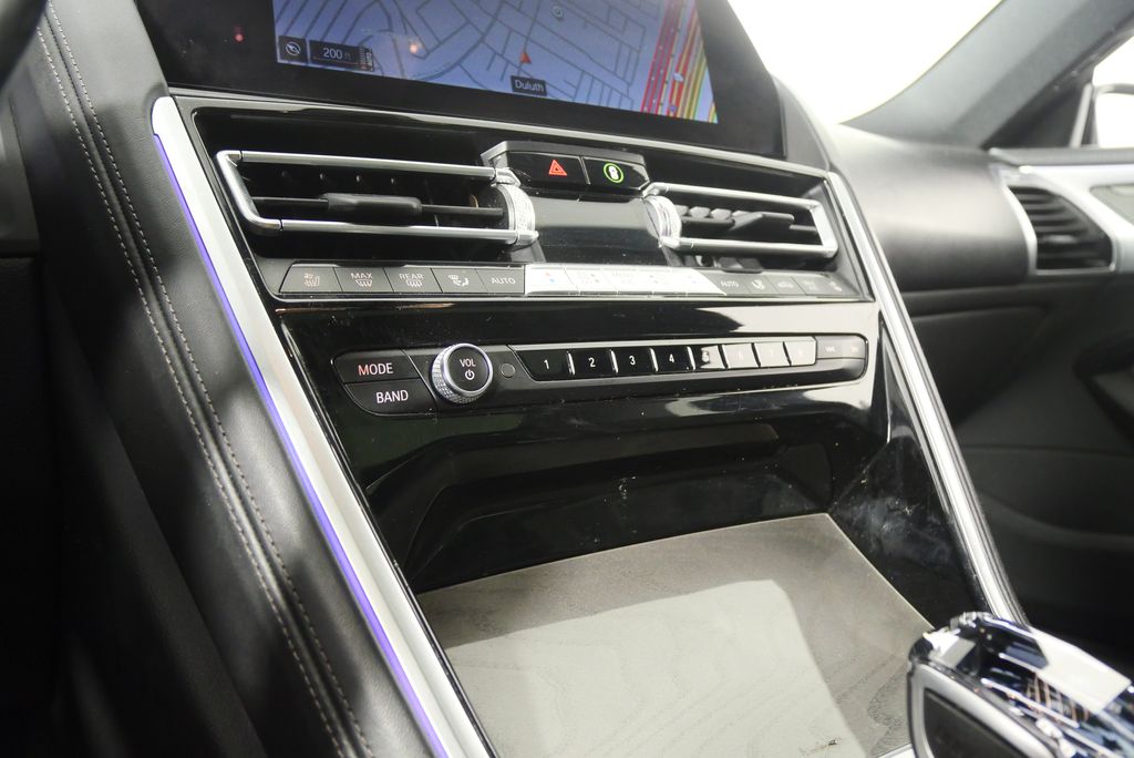 2022 BMW 8 Series  23