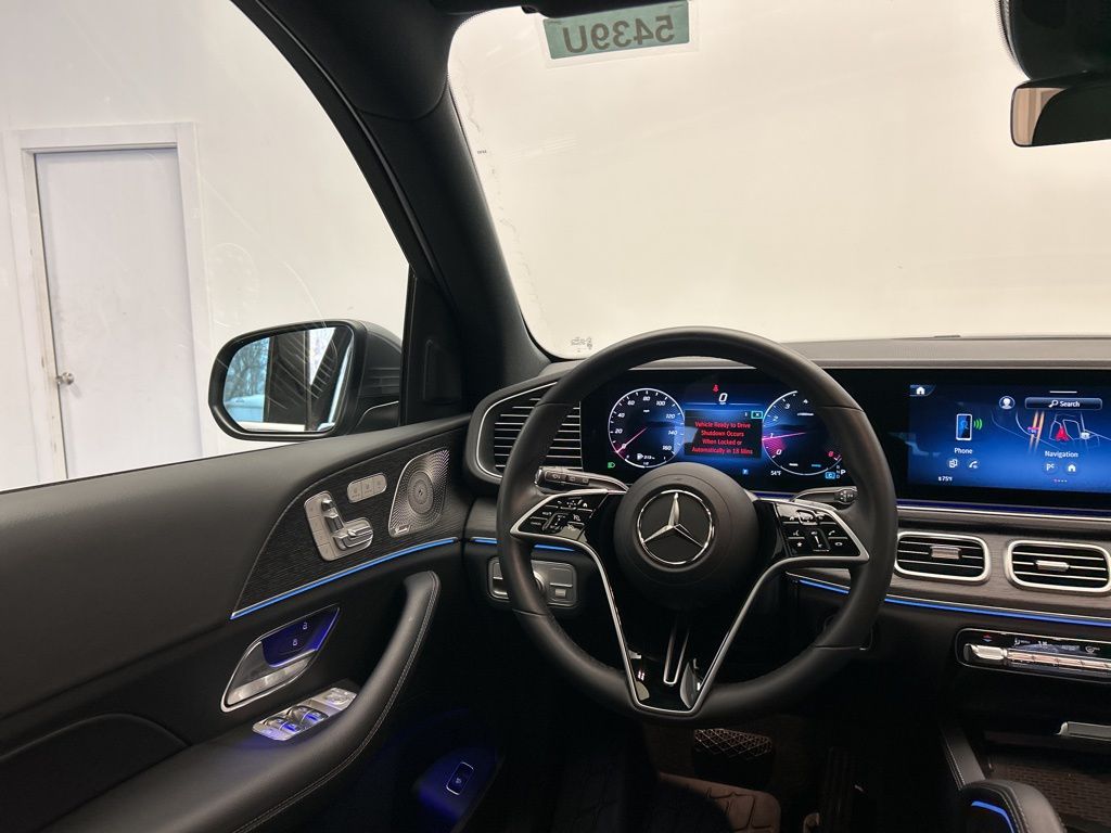 Thumbnail: 2025 Mercedes-Benz GLE - 24