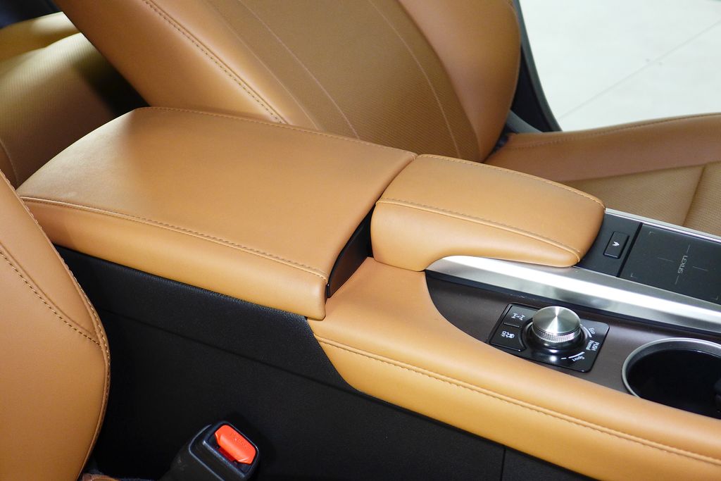 Thumbnail: 2021 Lexus RX - 16