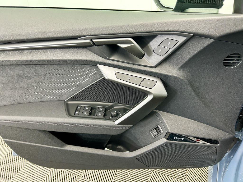 Thumbnail: 2025 Audi RS 3 - 22