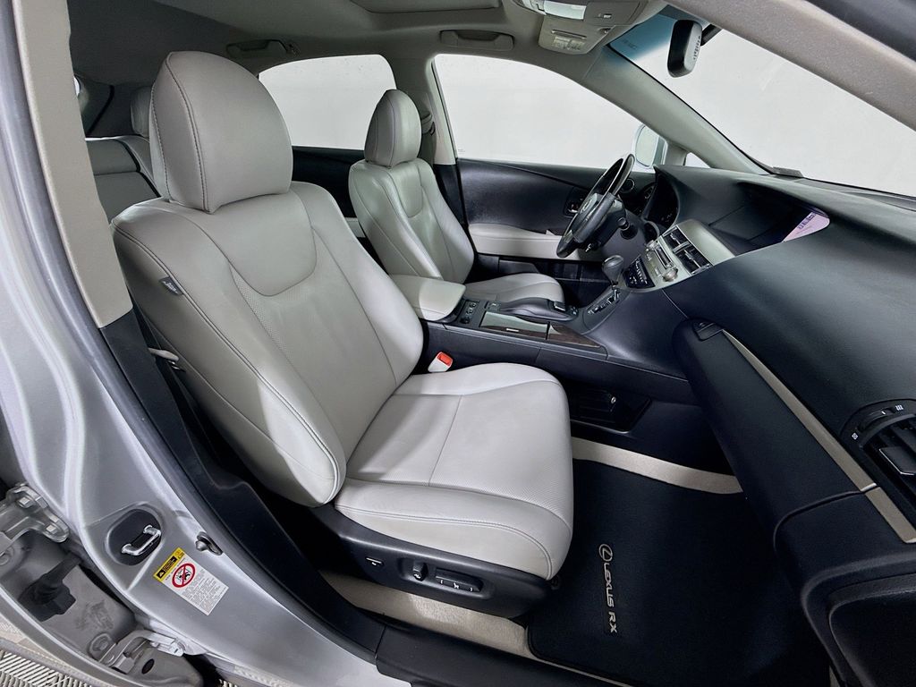 Thumbnail: 2013 Lexus RX - 30