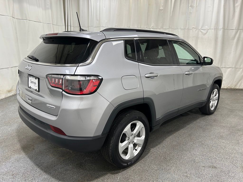 2022 Jeep Compass Latitude photo 7