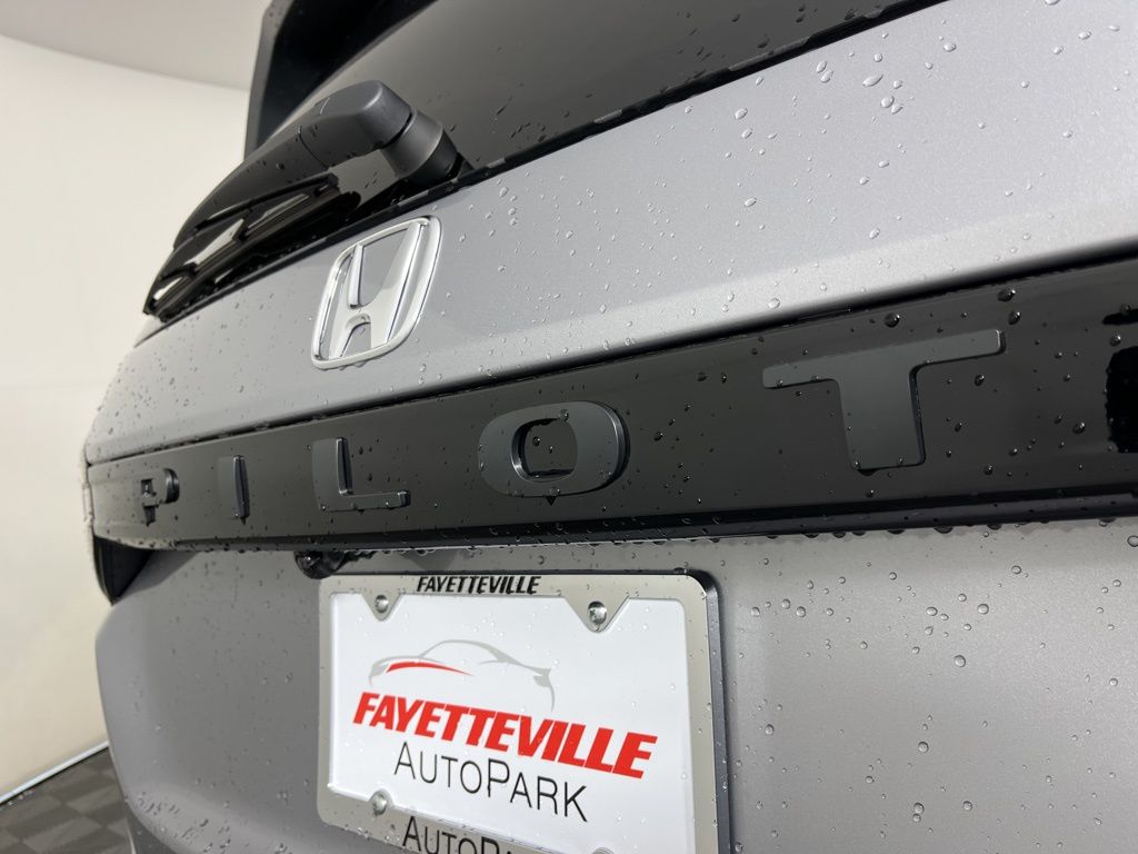 Thumbnail: 2025 Honda Pilot - 18