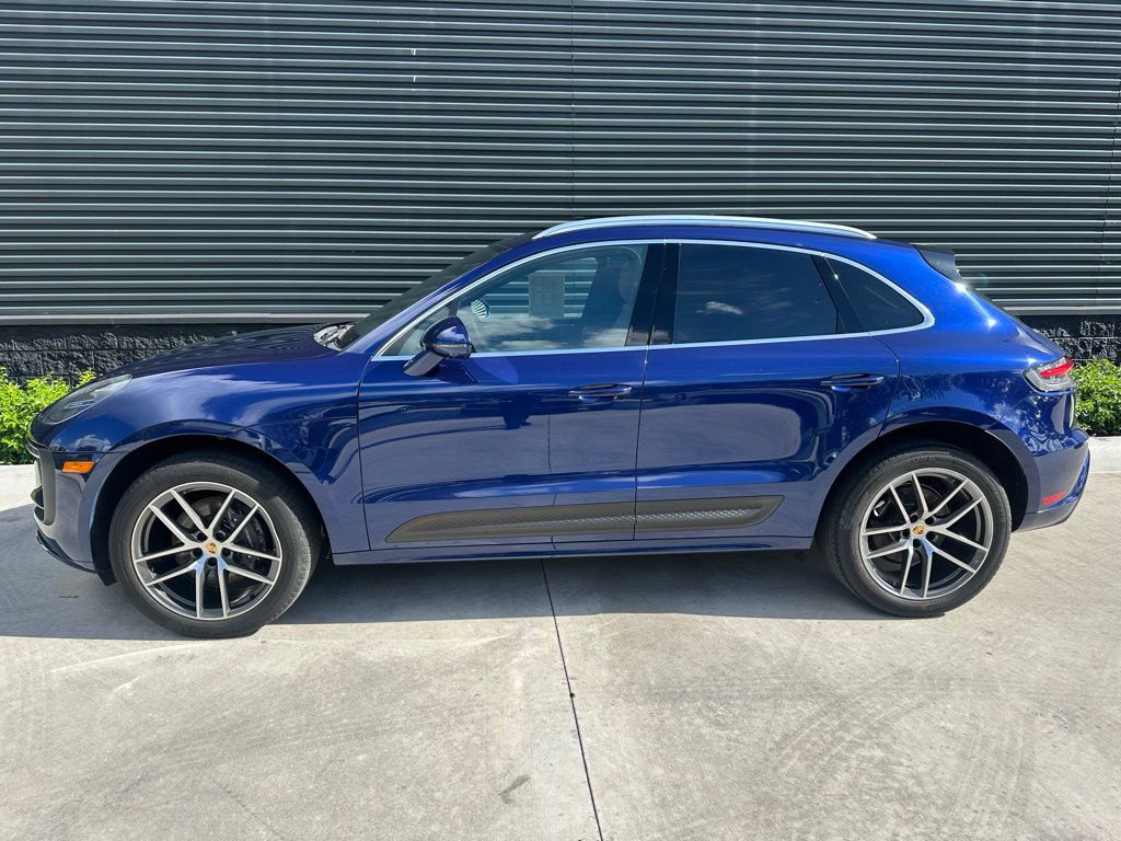 2023 Porsche Macan  2
