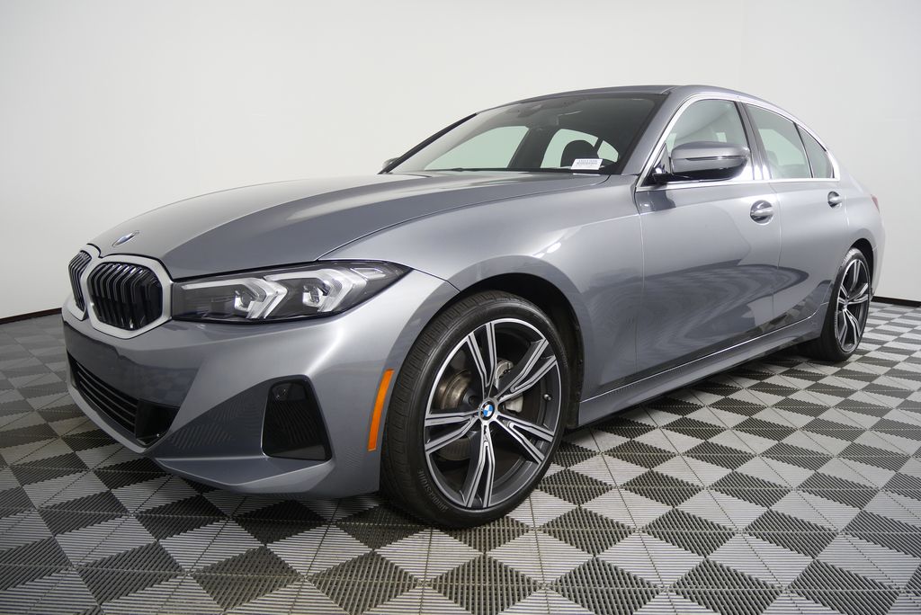 Thumbnail: 2024 BMW 3 Series - 8