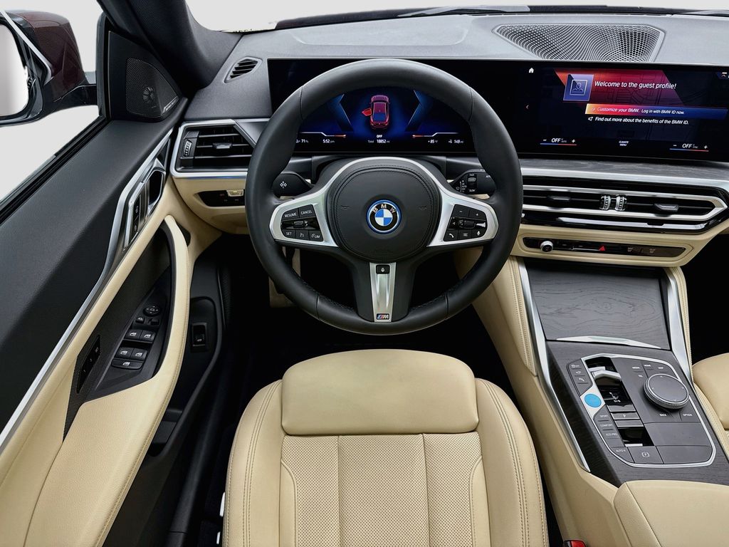 Thumbnail: 2023 BMW i4 - 10