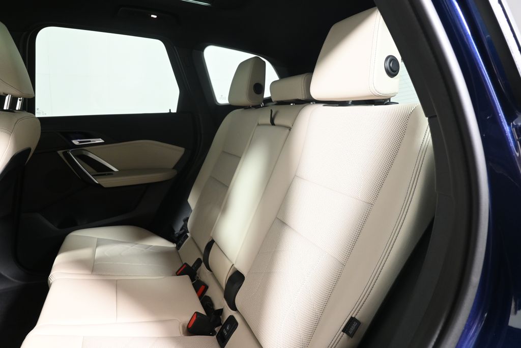 Thumbnail: 2023 BMW X1 - 4