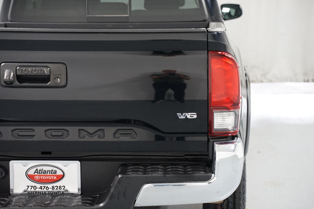 Thumbnail: 2022 Toyota Tacoma - 10