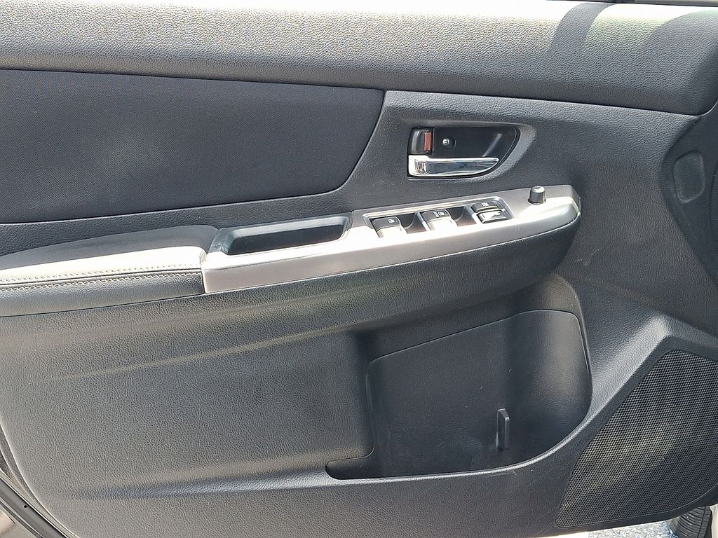 2015 Subaru XV Crosstrek — photo 13