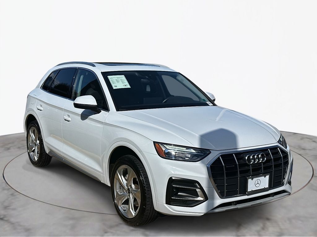 Thumbnail: 2021 Audi Q5 - 5