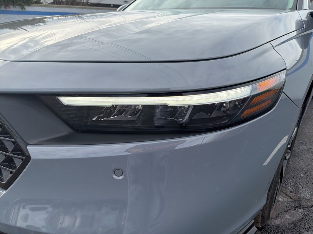 Thumbnail: 2023 Honda Accord - 9