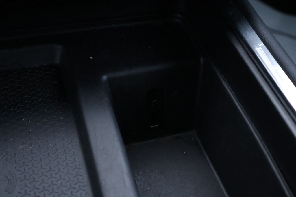 Thumbnail: 2025 GMC Acadia - 27