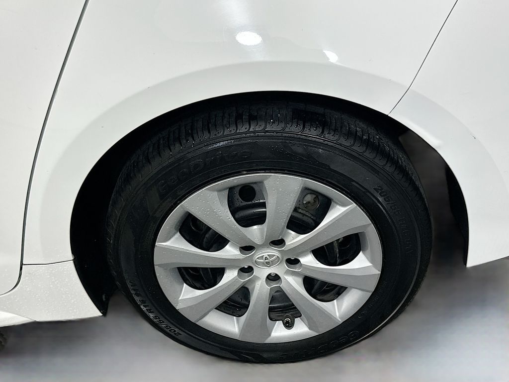 Thumbnail: 2021 Toyota Corolla - 29